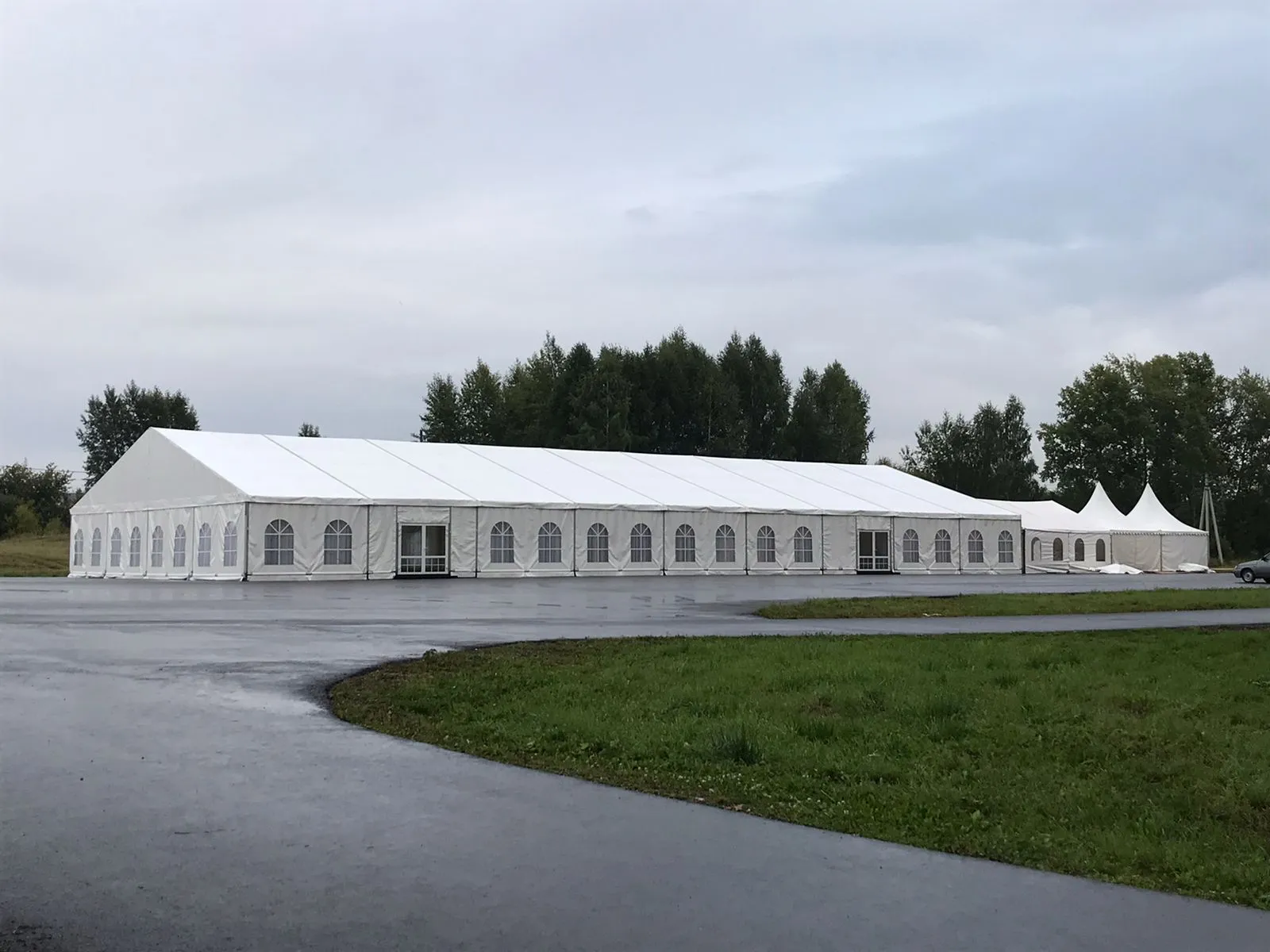 Аренда шатра в Новосибирске Двускатный шатер 20x40